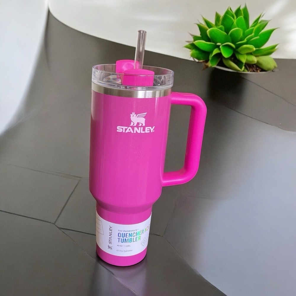 STANLEY QUENCHER H20 TUMBLER 40 oz. Fuchsia